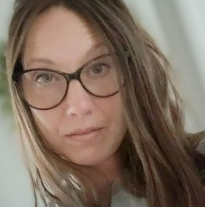 Meet your Posher, Becky